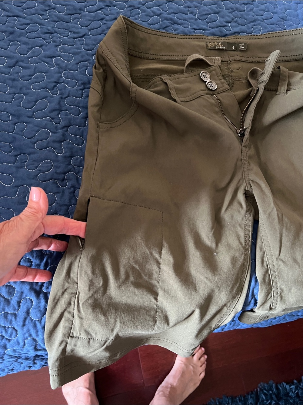 Prana  Like New Halle Bermuda Shorts Sz 6 - Picture 7 of 8